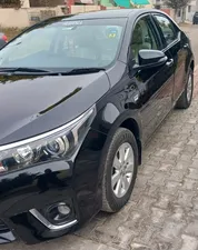 Toyota Corolla Altis Automatic 1.6 2015 for Sale