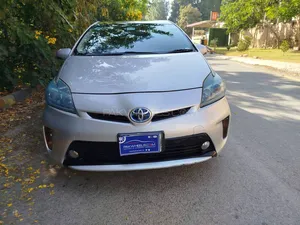 Toyota Prius S 1.8 2013 for Sale