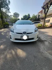 Toyota Prius S LED Edition 1.8 2011 for Sale