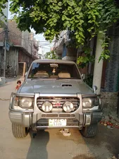 Mitsubishi Pajero Exceed 3.5 1992 for Sale