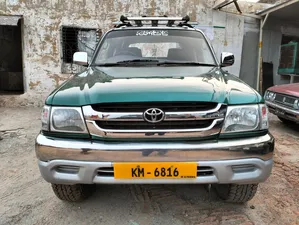 Toyota Hilux Double Cab 2001 for Sale