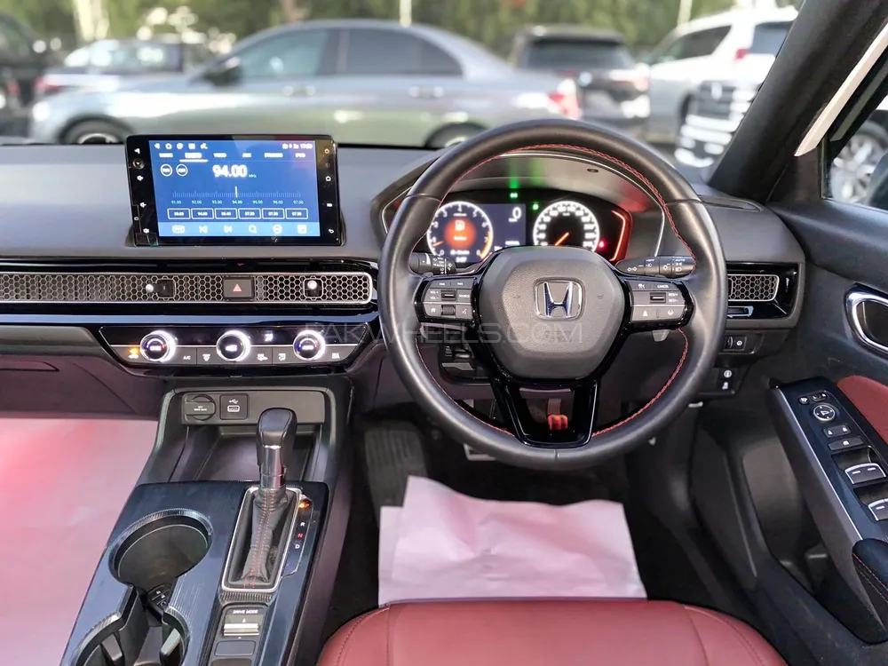 Honda Civic 2024 for Sale in Karachi Honda Civic 2024 for Sale in Karachi Image-10