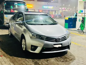 Toyota Corolla Altis Grande CVT-i 1.8 2015 for Sale