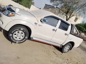 Toyota Hilux D-4D 2011 for Sale