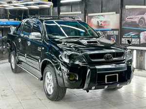 Toyota Hilux Invincible 2010 for Sale