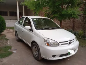 Toyota Platz F 1.3 2003 for Sale