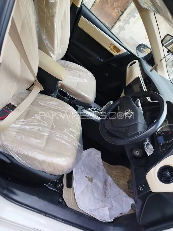 Toyota Corolla 2019 for Sale in Karachi Toyota Corolla 2019 for Sale in Karachi Image-10