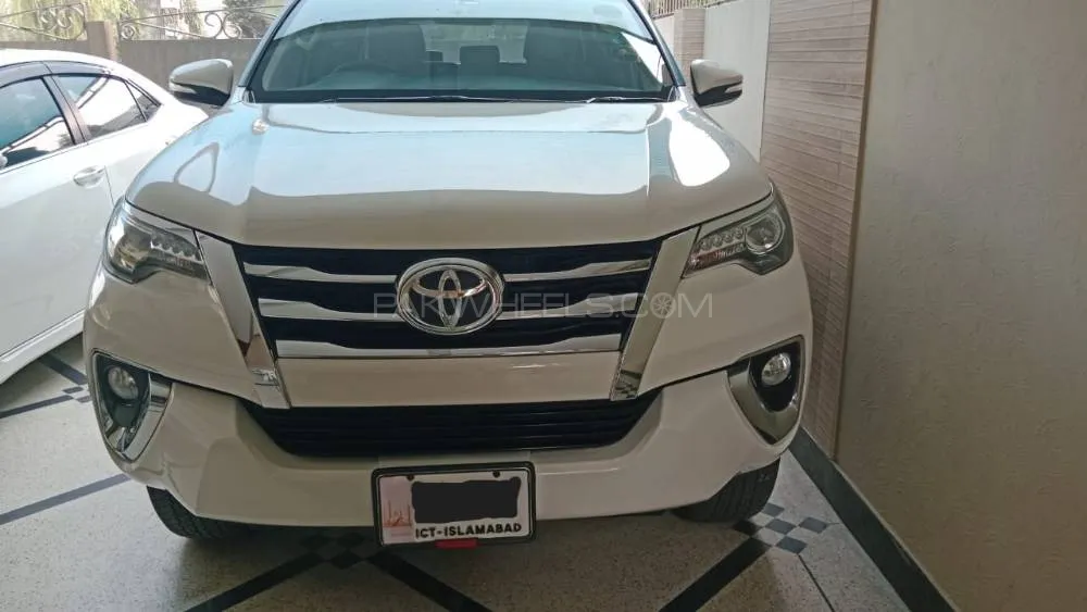 Toyota Fortuner 2018 for Sale in Lahore Image-1
