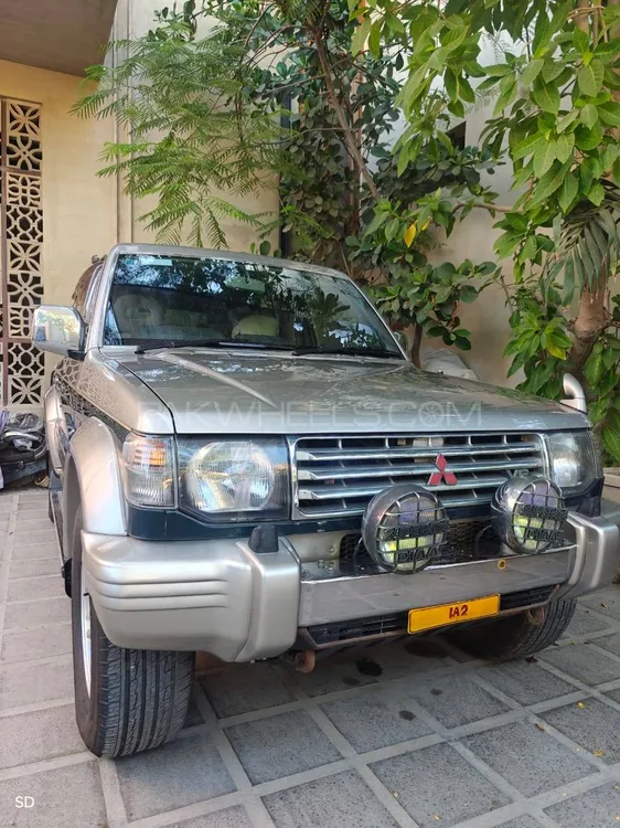 Mitsubishi Pajero 1995 for Sale in Karachi Image-1