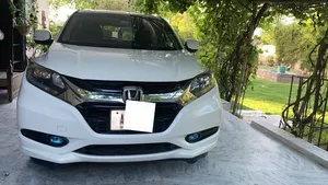 Honda Vezel Hybrid Z 2015 for Sale