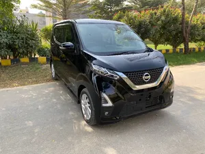 Nissan Dayz Highway Star S hybrid X pro pilot 2021 for Sale