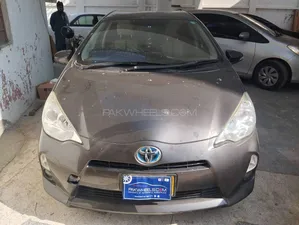 Toyota Aqua S 2014 for Sale