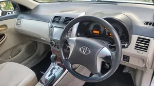 Toyota Corolla Altis Cruisetronic 1.6 2011 for Sale