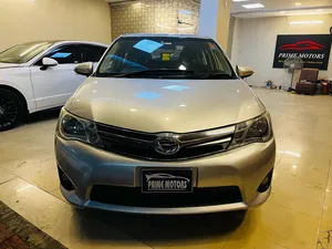 Toyota Corolla Axio Hybrid 1.5 2013 for Sale