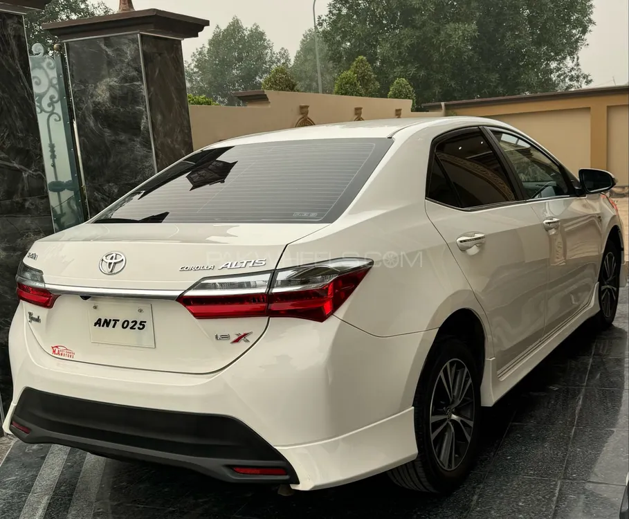Toyota Corolla 2022 for Sale in Lahore Toyota Corolla 2022 for Sale in Lahore Image-15