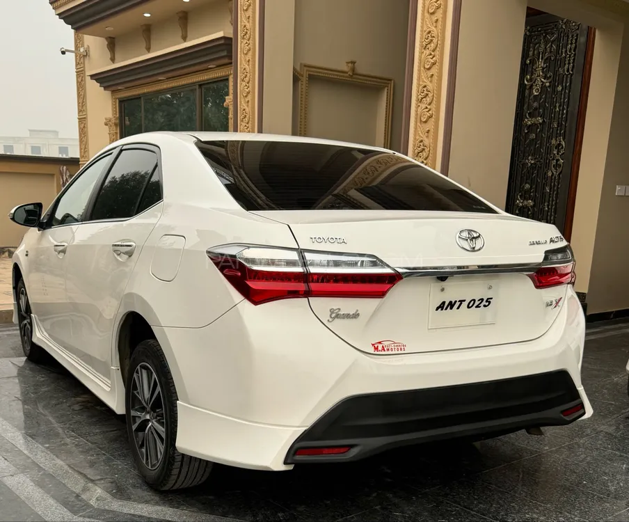 Toyota Corolla 2022 for Sale in Lahore Toyota Corolla 2022 for Sale in Lahore Image-3