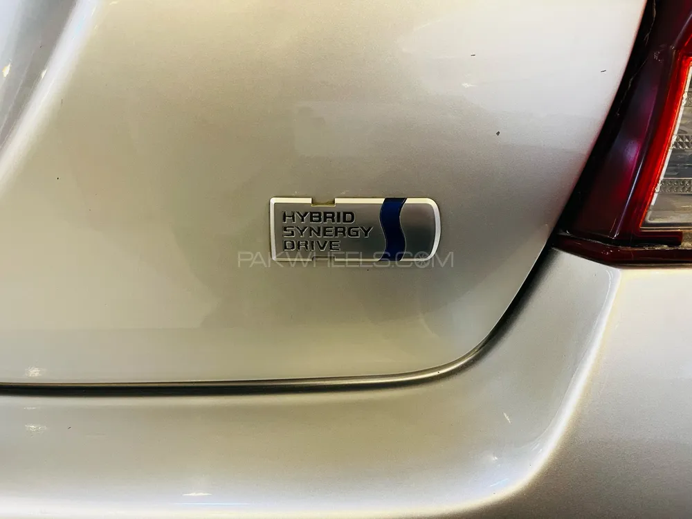 Toyota Corolla Axio 2013 for Sale in Lahore Toyota Corolla Axio 2013 for Sale in Lahore Image-15