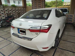 Toyota Corolla Altis Grande CVT-i 1.8 2019 for Sale