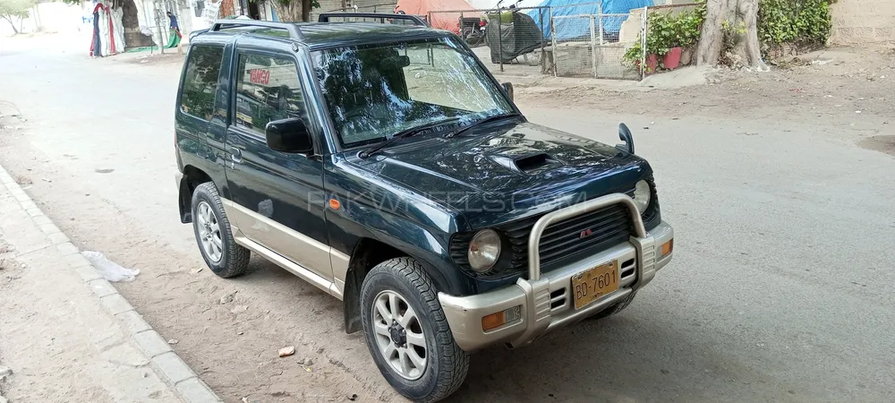 مٹسوبیشی پجیرو منی 1995 for Sale in کراچی Image-1