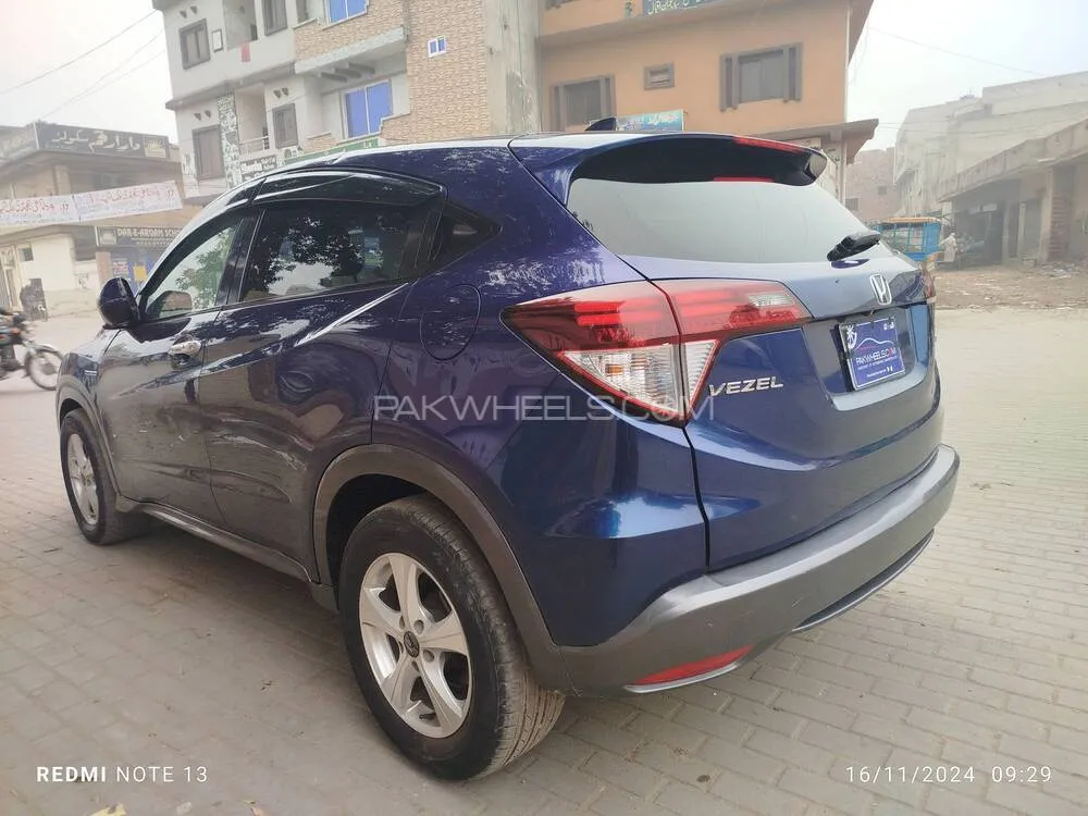Honda Vezel 2015 for Sale in Lahore Honda Vezel 2015 for Sale in Lahore Image-6