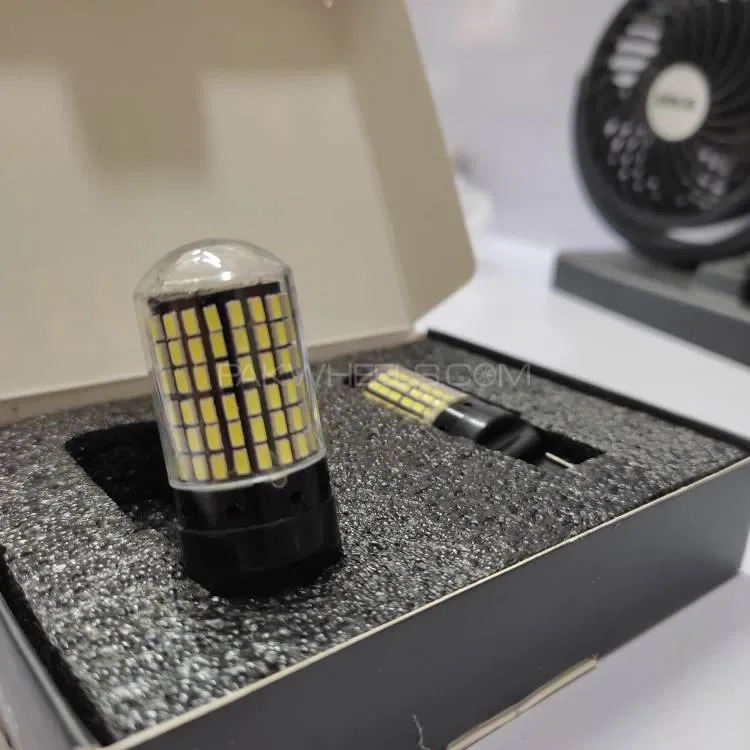 T 10 Bulbs White Point Holder Image-1