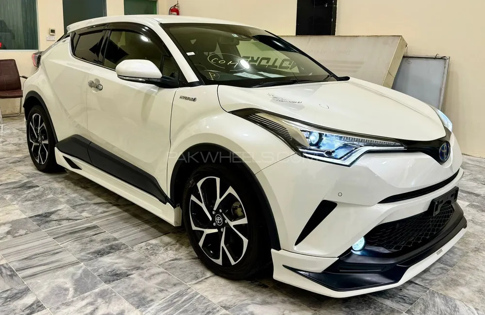 Toyota C-HR 2018 for Sale in Karachi Image-1