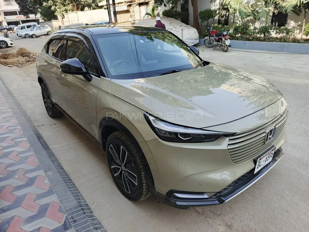 Honda Vezel 2021 for Sale in Karachi Image-1