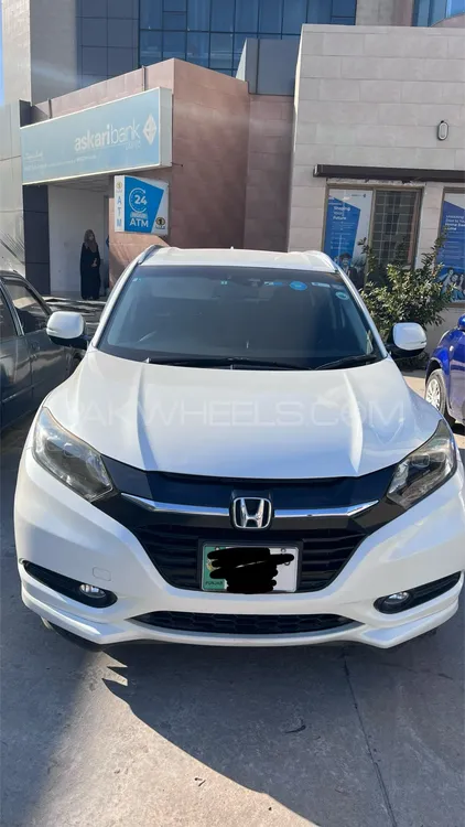 Honda Vezel 2015 for Sale in Islamabad Image-1