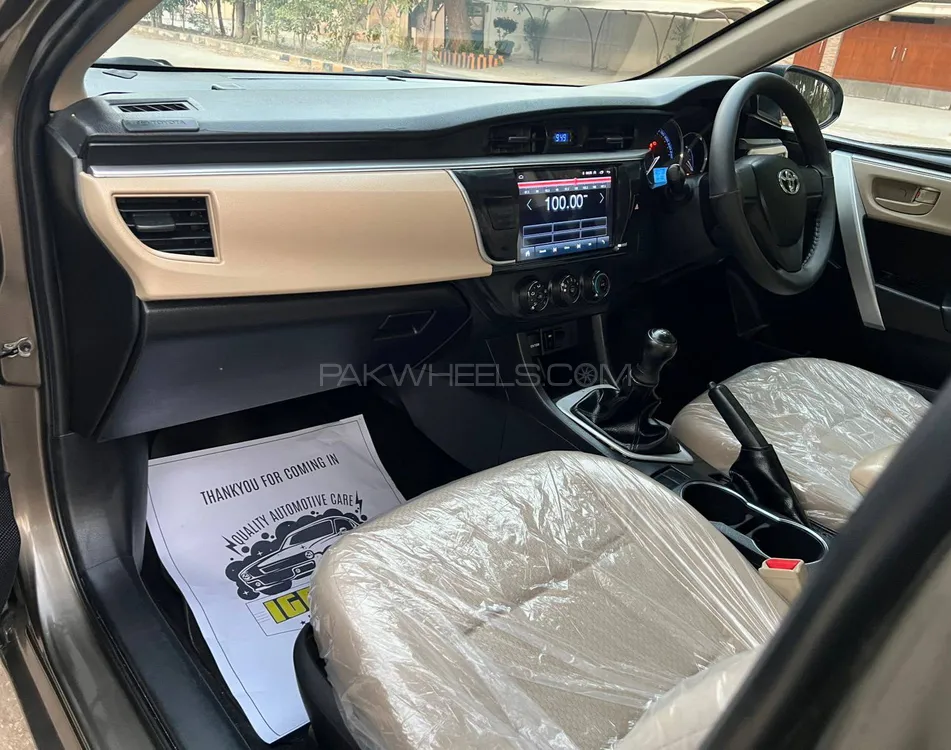 Toyota Corolla 2017 for Sale in Karachi Toyota Corolla 2017 for Sale in Karachi Image-10