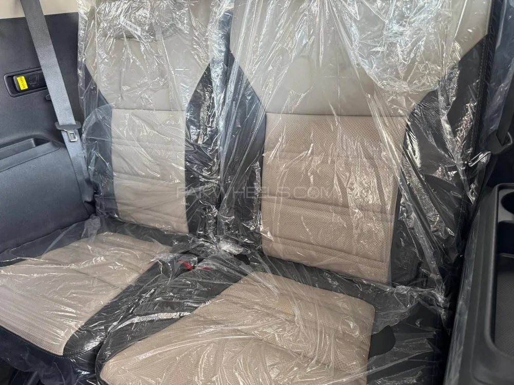 KIA Sorento 2024 for Sale in Sialkot KIA Sorento 2024 for Sale in Sialkot Image-11