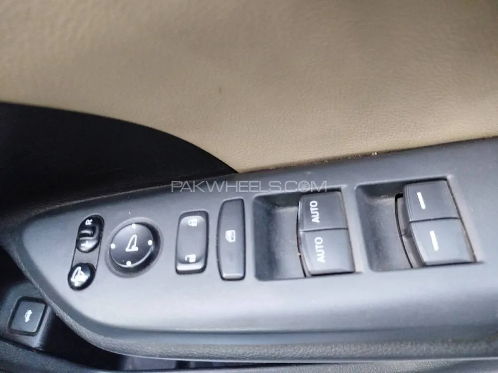 Honda Civic 2021 for Sale in Lahore Honda Civic 2021 for Sale in Lahore Image-12