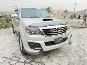 Toyota Hilux Invincible 2014 for Sale