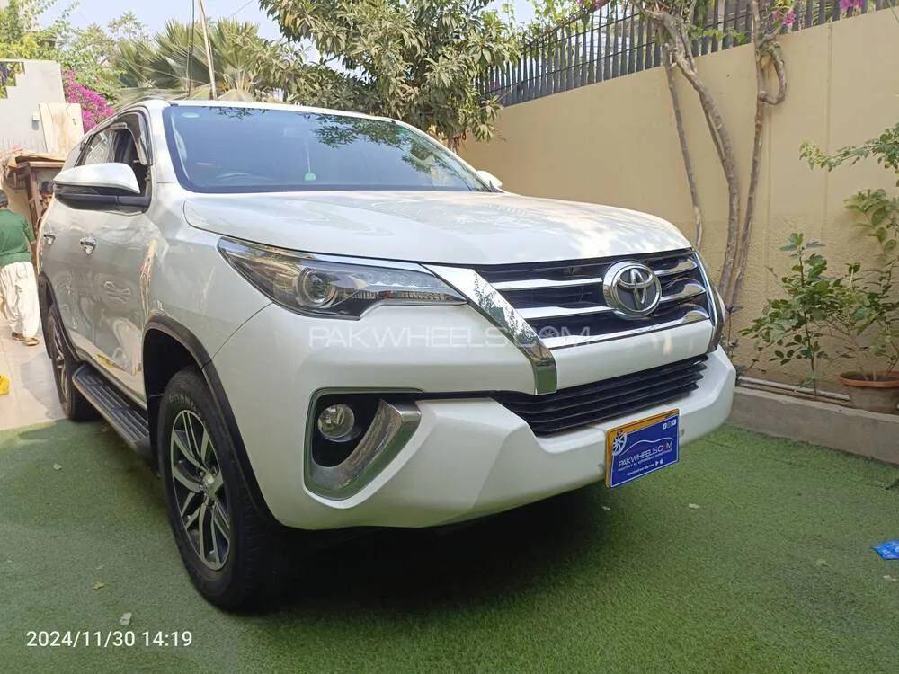 ٹویوٹا فورچیونر 2019 for Sale in کراچی ٹویوٹا فورچیونر 2019 for Sale in کراچی Image-2