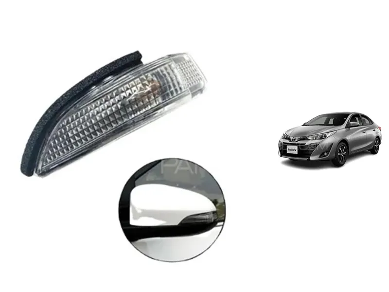 Toyota Yaris 2019-2024 Side Mirror Indicator - Right Side Image-1