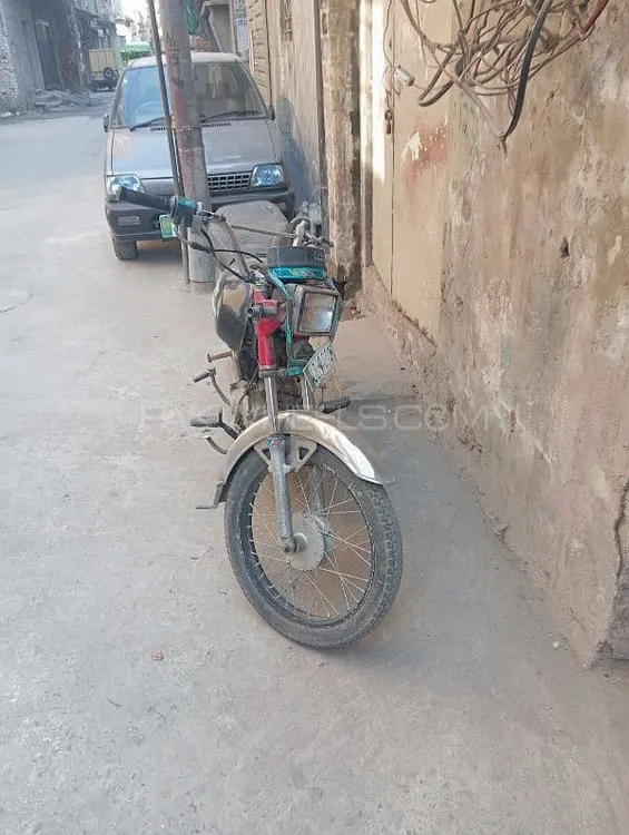 Suzuki Sprinter 2015 for Sale Suzuki Sprinter 2015 for Sale Image-2