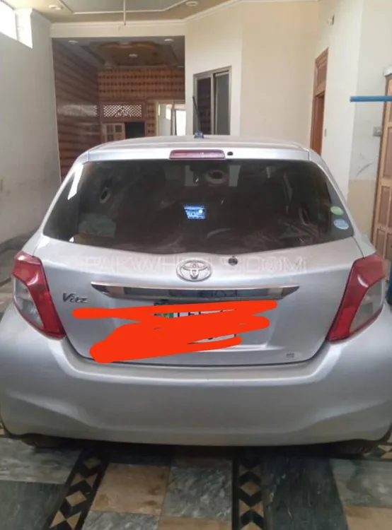 Toyota Vitz 2012 for Sale in Multan Image-1