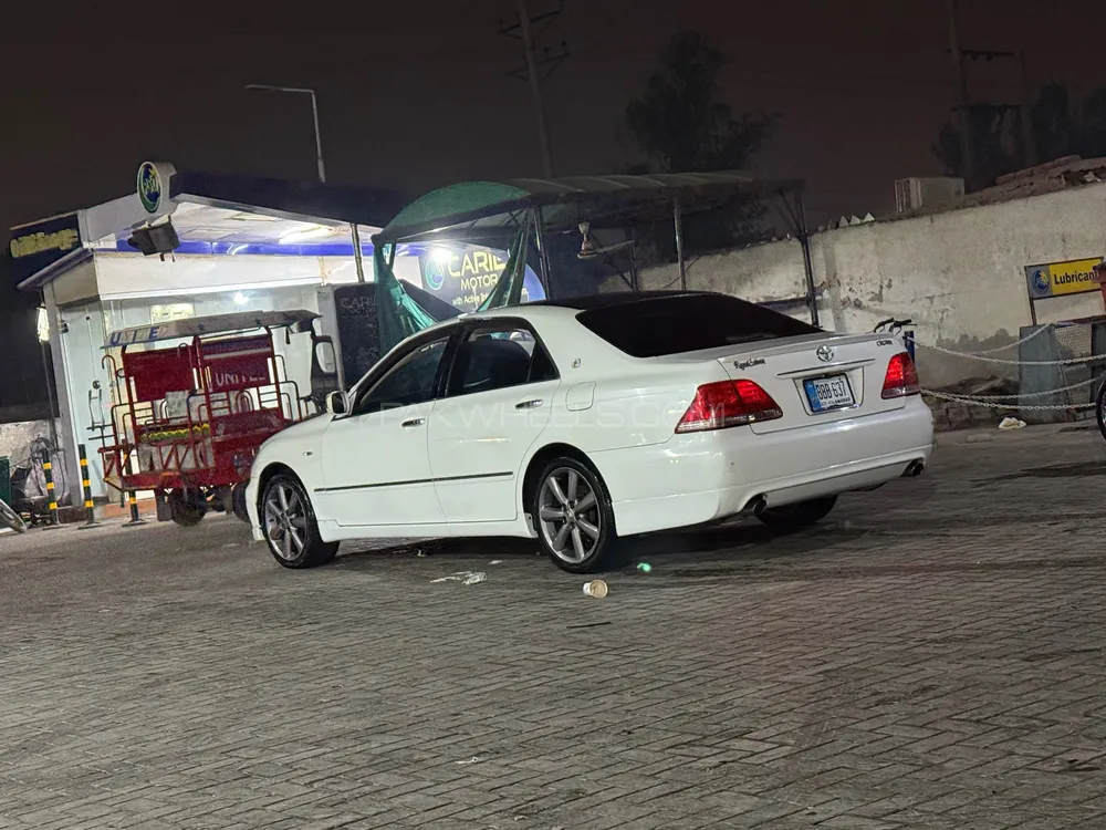 Toyota Crown 2004 for Sale in Faisalabad Toyota Crown 2004 for Sale in Faisalabad Image-9