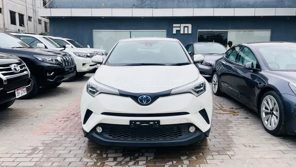 Toyota C-HR 2018 for Sale in Karachi Image-1