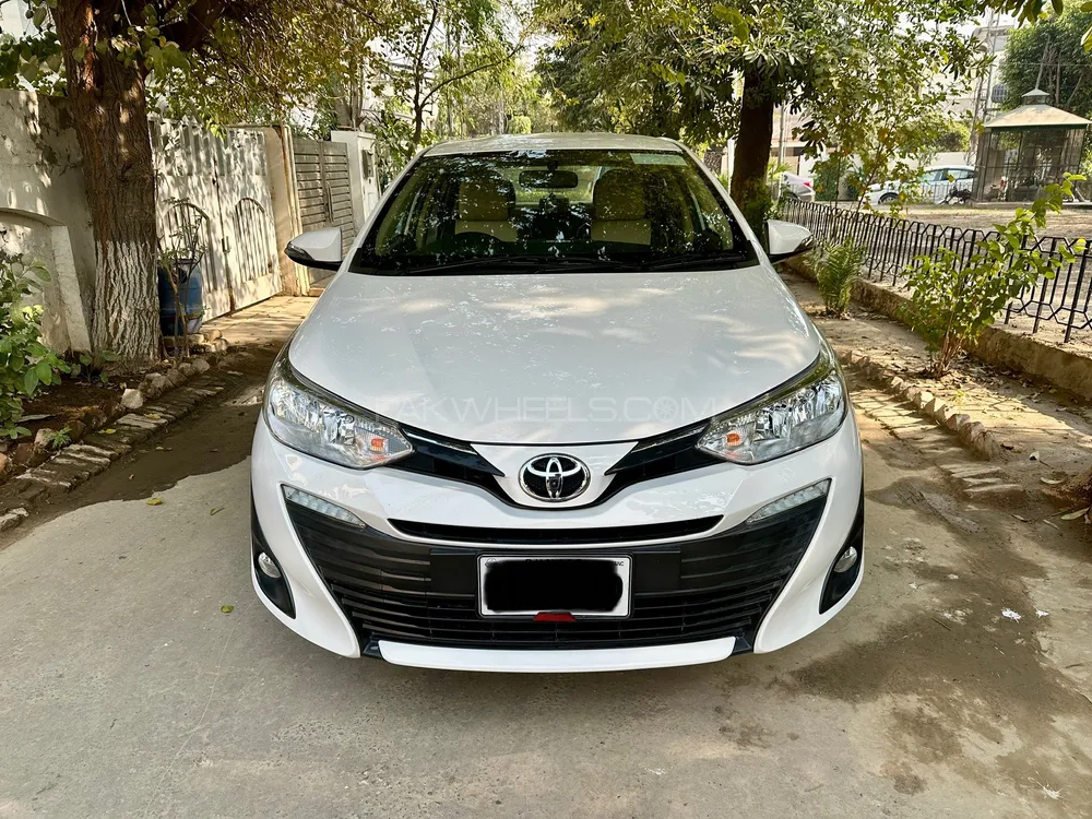Toyota Yaris Sedan 2021 for Sale in Lahore Image-1