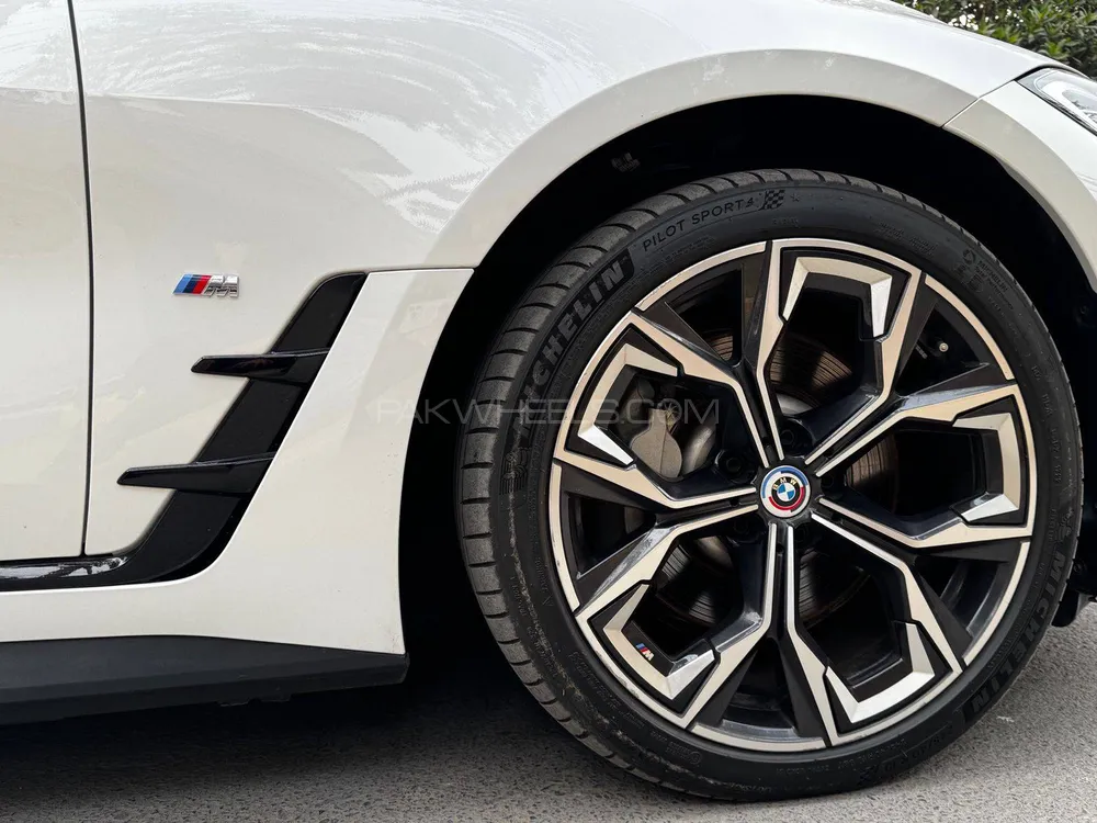 BMW i4 2022 for Sale in Lahore BMW i4 2022 for Sale in Lahore Image-10