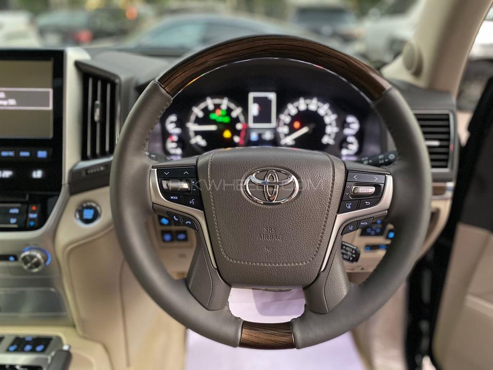 Make: Land Cruiser ZX
Model: 2019
Mileage: 23,500 km 
Reg year: 2019

*Original TV + 4 cameras
*Rear entertainment 
*Cool box
*Back autodoor 
*Sunroof
*Radar 
*7 seater

Calling and Visiting Hours

Monday to Saturday 

11:00 AM to 7:00 PM