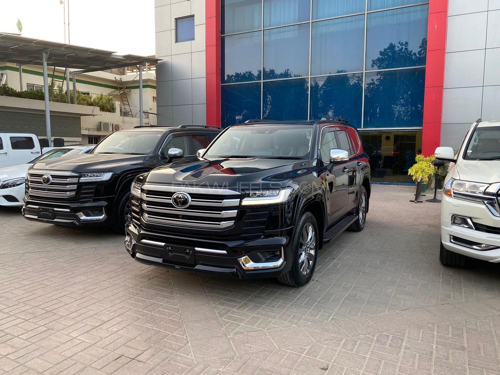 Toyota Land Cruiser ZX LC300 
3.5L Twin Turbo Petrol
Model: 2023
Mileage: 1,400 km
Reg: 2023 khi  

*PPF Coated
*Heads up Display
*Fingerprint Start
*Rear Entertainment 
*Cool Box
*Beige Room 
*7 Seater 
*Back Autodoor 
*JBL Sound System

Calling and Visiting Hours

Monday to Saturday 

11:00 AM to 7:00 PM