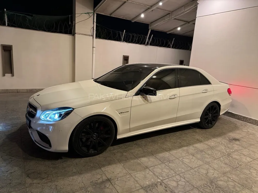 Mercedes Benz E Class 2014 for Sale in Karachi Image-1