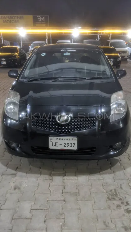 Toyota Vitz 2007 for Sale in Islamabad Image-1