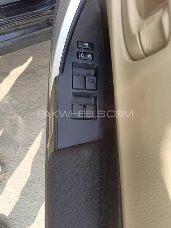 Toyota Corolla 2021 for Sale in Karachi Toyota Corolla 2021 for Sale in Karachi Image-12