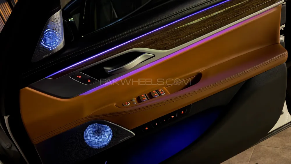 بی ایم ڈبلیو 7 سیریز 2019 for Sale in لاہور بی ایم ڈبلیو 7 سیریز 2019 for Sale in لاہور Image-15