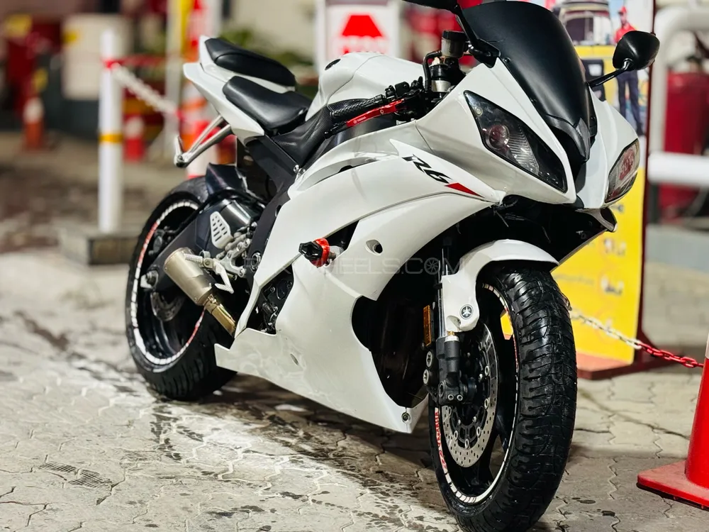 Yamaha YZF-R6 2010 for Sale Image-1
