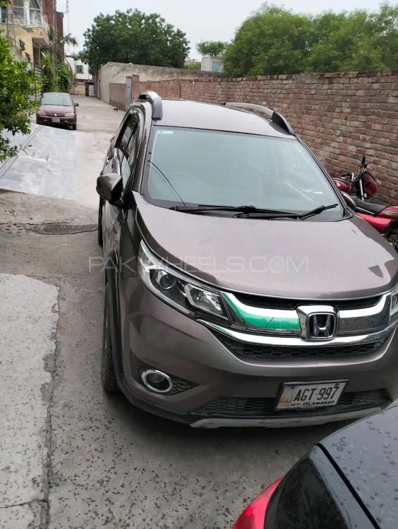 Honda BR-V 2018 for Sale in Lahore Image-1