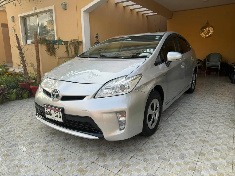ٹویوٹا پریوس 2014 for Sale in کراچی Image-1