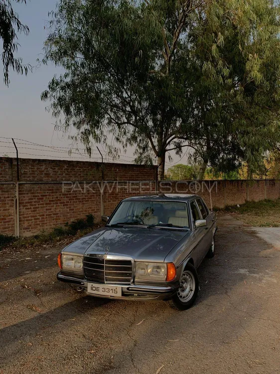 مرسڈیز بینز ای کلاس 1984 for Sale in لاہور Image-1
